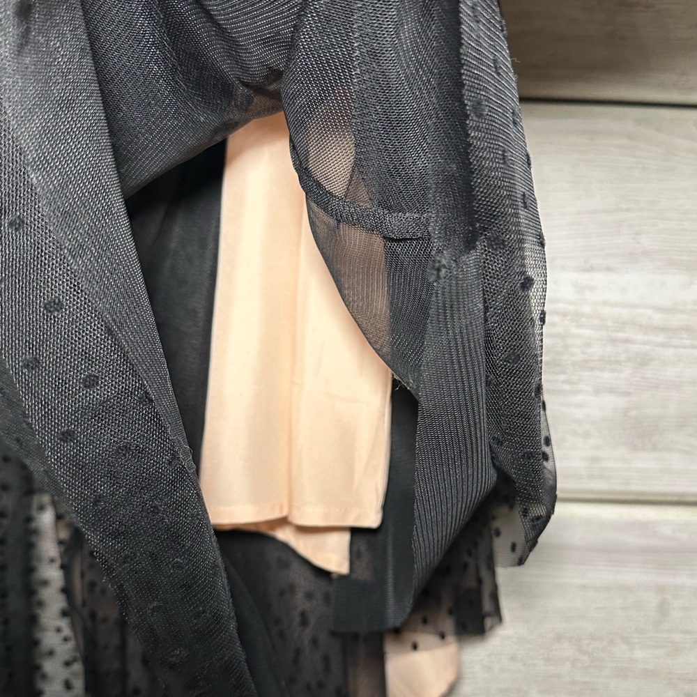 Ann Taylor Black & Pale Pink Polka Dot Skirt - Picture 9 of 9